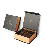 Boîte à bonbons magnétique personnalisée de luxe en vente chaude, boîte cadeau pour boules de chocolat avec séparateur, boîte souvenir magnétique