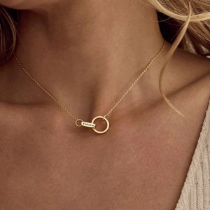 Collana con Ciondolo a Catena Asimmetrica Intrecciata a Cerchi Eterni, <span class=keywords><strong>Regalo</strong></span> per <span class=keywords><strong>Fidanzata</strong></span>, <span class=keywords><strong>Anniversario</strong></span>, Natale - Product Image 1