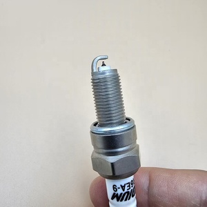 Bujía de Iridio de Alta Calidad para Motocicleta CPR6EA-9 para Modelos <span class=keywords><strong>CBR</strong></span> - Product Image 1