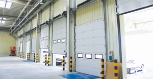 Puerta seccional con aislamiento industrial de varios estilos Puerta seccional Puerta de aislamiento térmico - Product Image 2