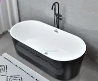 Baignoire autoportante en acrylique noir et blanc pour salle de bain intérieure d'hôtel au design moderne, baignoire profonde pour la vente
