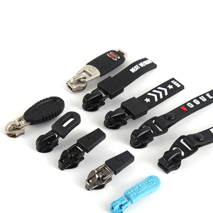 Puller đầu tùy chỉnh Zip puller may Kẽm hợp kim dây kéo puller trượt thương hiệu logo túi dây kéo tùy chỉnh sử dụng thở hổn hển hoặc thở hổn hển - Product Image 4