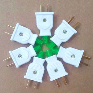 Enchufe de plástico de dos cables, enchufe de alimentación, enchufe bipolar, mini enchufe inclinable y giratorio al por mayor - Product Image 5