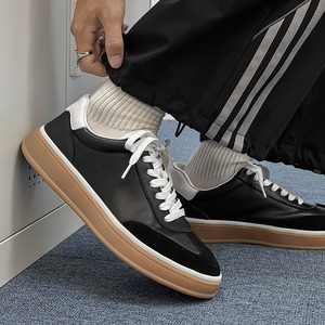 Zapatos clásicos retro ligeros para hombre, de cuero genuino, de lujo, con cordones, informales, deportivos, de suela plana, con plataforma simple. - Product Image 3