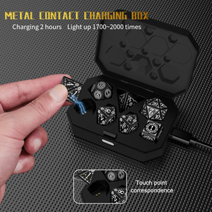 Custom DND Light Up Dungeons and Dragons 7 pezzi Per Set gioco da tavolo dadi pixel i dadi LED elettronici ricaricabili - Product Image 5