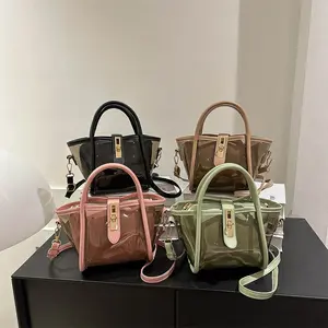 Vente en gros Alibaba prix d'usine 2024 nouvelle tendance Luxus Kleine femmes Pvc Transparent Handtasche Damen Tragbare