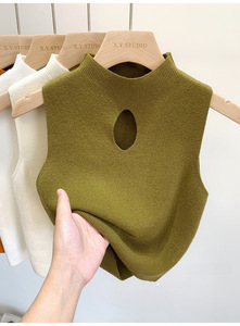 <span class=keywords><strong>Blusa</strong></span> de punto <span class=keywords><strong>sin</strong></span> mangas para mujer con <span class=keywords><strong>cuello</strong></span> <span class=keywords><strong>alto</strong></span> y detalle de orificio, estilo versátil para el trabajo, el fin de semana y todo lo que queda entre lo uno y lo otro - Product Image 5