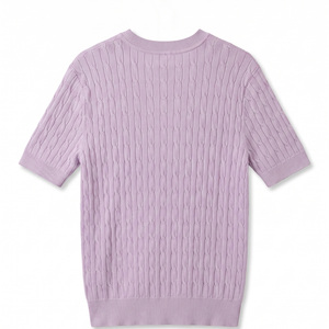 Pull en maille torsadée rose à strass pour femme, manches courtes, col rond, élégant, scintillant, coupe ajustée, fabrication artisanale de qualité - Product Image 3