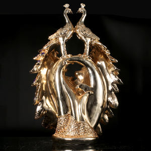 China Fabriek Producten Hars Ambachtelijke Kleine Dieren Sculptuur Bruiloft Vogel Pauw Voor Huisdecoratie - Product Image 2