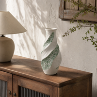 Vase en céramique torsadé abstrait artistique émaillé fait main, décoration de table, décoration d'intérieur de luxe, en stock, personnalisation disponible