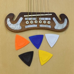 Plectres de guitare 3-en-1 durables en ABS, trois épaisseurs (0,5 mm/0,75 mm/1 mm), finition mate non enduite pour guitare, basse, <span class=keywords><strong>violon</strong></span>, ukulélé - Vente directe usine - Product Image 3