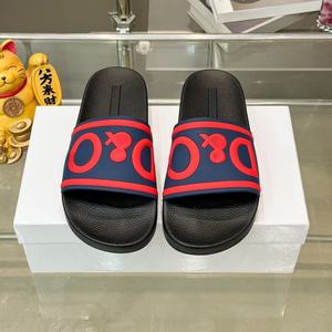 Sandalias de Playa de Verano de Alta Calidad, Zapatos de Mujer, Diseño de Moda, Sandalias Planas Casuales de Lujo para Exteriores, para Hombre - Product Image 1