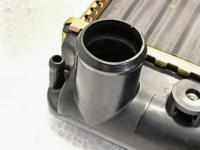 Radiateur d'eau pour Lada 2108 (référence OE 21080-1301012) – Pièce de système de refroidissement moteur automobile avec tube d'expansion