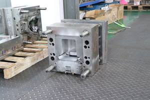 Fabricante OEM de Moldes de Inyección para Cascos Personalizados y Piezas de Plástico, Herramientas para Carcasas de Cascos de Seguridad - Product Image 5