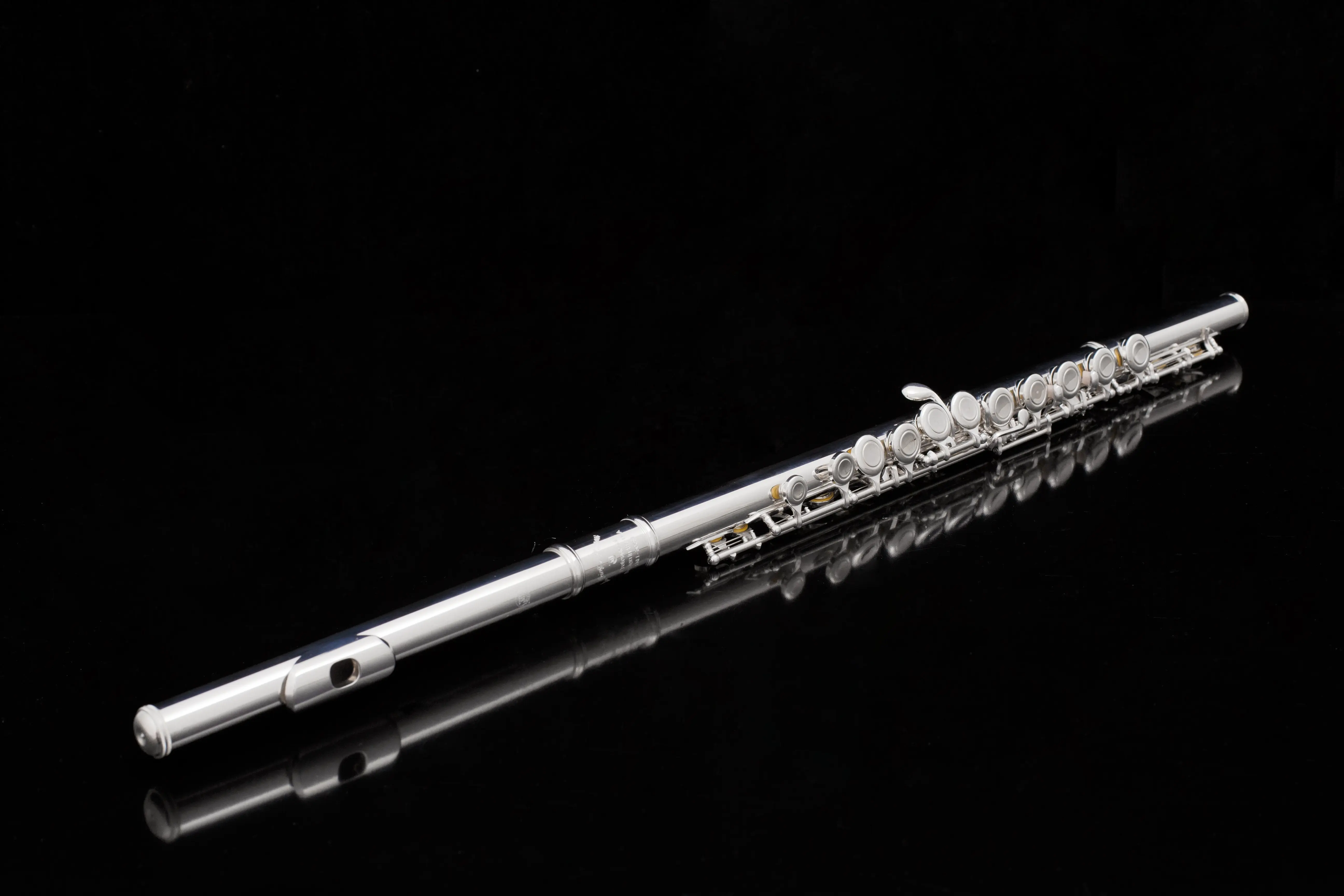 Wholesale High-quality Beginner's Instrument Alto Silver-plated Key Flute