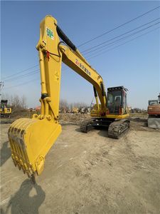 Excavadora de cadenas pequeña Komatsu PC160 usada en buen estado, año 2023, 16 toneladas de peso, con motor original y pocas horas de uso. - Product Image 2