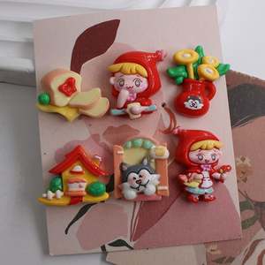 Encantos de resina de dibujos animados The Wolf and Little Red Riding Hood House Flower Diy Decoración para la caja del teléfono - Product Image 3