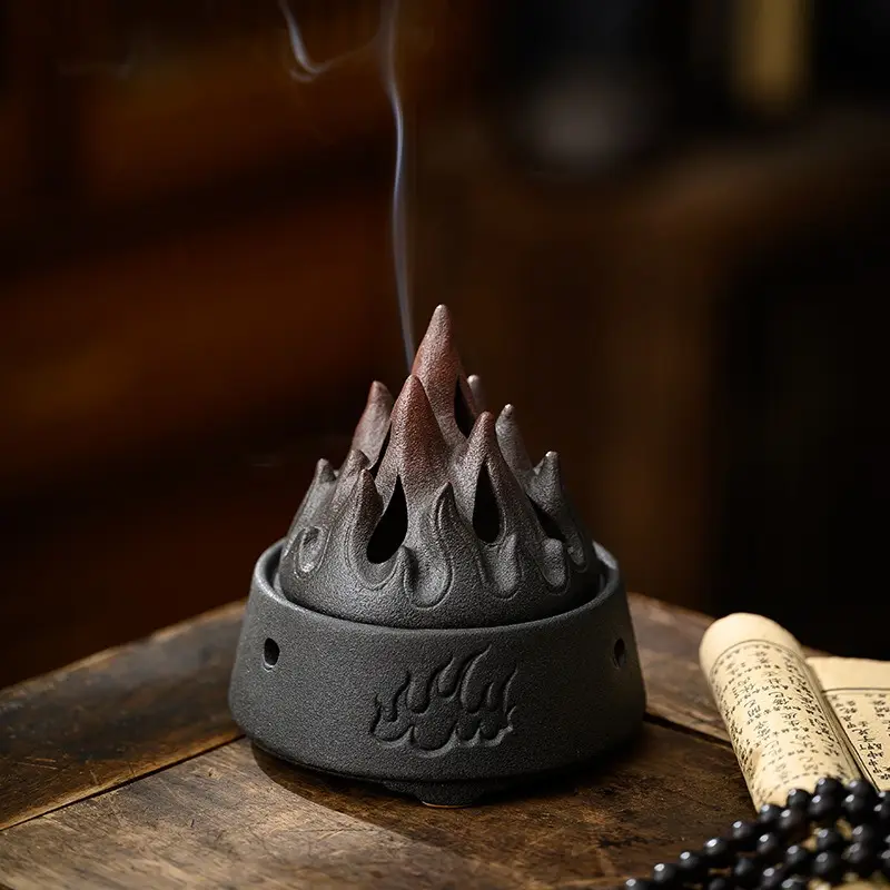 MSH Venta caliente quemador de incienso de cerámica personalidad cubierta de llama bobina reflujo incensario aromático
