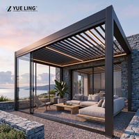 Pergola en aluminium à toit à lamelles sur mesure B2B pour les constructeurs et les entrepreneurs, protection contre le vent pour les jardins extérieurs