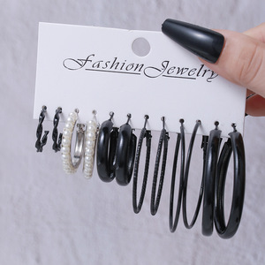 Bijoux fantaisie, ensemble de 6 paires de boucles d'oreilles noires en forme de C, clous de perles, design géométrique, pour femmes, à porter en soirée - Product Image 3