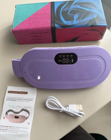 Tragbarer Wärmegürtel für Menstruationsbeschwerden mit Massagefunktion zur Schmerzlinderung am Körper