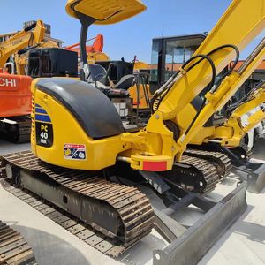 Miniexcavadora Komatsu Pc55 Usada en Excelentes Condiciones, Modelo 2022, Peso Operativo de 5600 kg, Capacidad de Cucharón de 0.18 m, Probada e Inspeccionada - Product Image 3