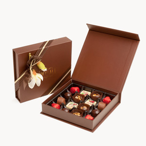 Custom High-End Art Paper <strong>Chocolate</strong> Packaging Box Elegant Design With UV Coating Matt Lamination Luxury 2cm Thick Gift Box Set - Product Image 2