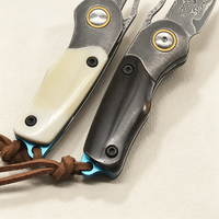 Couteau de poche de haute qualité à lame en acier Damas, couteau pliant pour le camping avec manche en os de vache pour le camping et la chasse