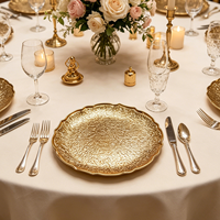 Assiettes de présentation en plastique doré texturé, motif classique orné en relief, préférées des clients, pour un mariage doux et romantique