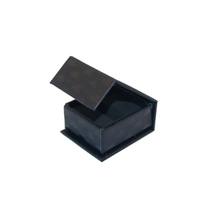 Recyclable Plantable Seed Paper packaging boxes seed super small magnetic Closure Gift Box