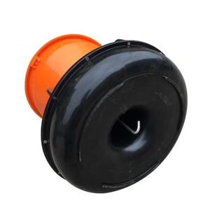 Equipo de cría de cerdos Alimentador de cerdos ajustable Comedero automático Comedero de <span class=keywords><strong>lechones</strong></span> de plástico de 5kg para destete Vivero - Product Image 3