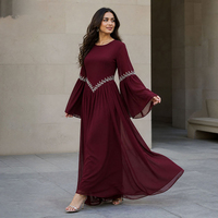 Robe élégante islamique 2026 pour femmes musulmanes, faite à la main avec strass et manches évasées, robe de mode modeste pour femmes musulmanes de Dubaï