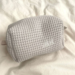 Женская дорожная косметичка большой вместимости с вышитым логотипом на заказ, хлопковая, коричневая, вафельная текстура - Product Image 4