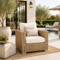 Ensemble de canapés de conversation en résine tressée à assise profonde pour terrasse de jardin extérieure haut de gamme
