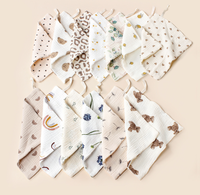 En gros, lingettes pour nouveau-né 100% Coton 4 couches douces en gaze et mousseline, bavoirs anti-bave et langes d'épaule pour bébé