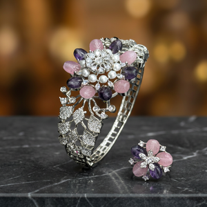 Conjunto de Anillo y Brazalete de Lujo en Latón Plateado con Circonita Cúbica Floral, Gema Rosa Púrpura, Brazalete Abierto, Joyería para Mujer - Product Image 1