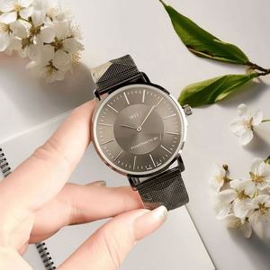 Reloj de Cuarzo para Hombre con Caja de Aleación de 40 mm, Correa de Cocodrilo y Esfera de Cristal - Moda de Lujo - Product Image 2