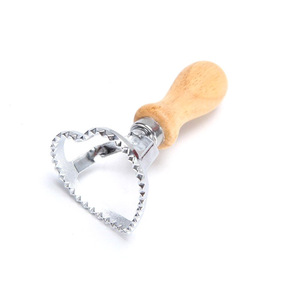 Ensemble d'outils de cuisson pour <span class=keywords><strong>ravioli</strong></span>, moule à biscuits, <span class=keywords><strong>emporte</strong></span>-pièces avec manche en bois et métal - Product Image 5