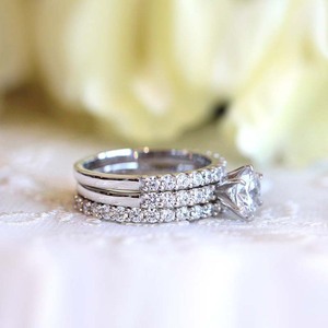 Set di Tre Anelli con Micro Pavé di Zirconi per Donne, Gioielli di Moda per Proposta, Matrimonio e Fidanzamento - Product Image 3