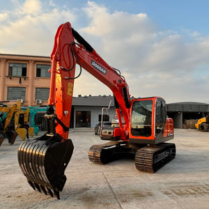 รถขุดไฮดรอลิกตีนตะขาบ Doosan Dx140lc-9c มือสอง สภาพดีมาก ขายด่วน 14 ตัน รุ่น Dx140lc Dx150lc Dx225 Dx140 รถขุดมือสอง - Product Image 1