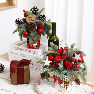 <span class=keywords><strong>Mini</strong></span> Arrangement <span class=keywords><strong>de</strong></span> Table <span class=keywords><strong>de</strong></span> Noël, Décoration Artificielle <span class=keywords><strong>de</strong></span> Branche <span class=keywords><strong>de</strong></span> <span class=keywords><strong>Pin</strong></span> avec Baies et Pommes, Centre <span class=keywords><strong>de</strong></span> Table <span class=keywords><strong>de</strong></span> Noël pour la Décoration <span class=keywords><strong>de</strong></span> Fêtes à Domicile - Product Image 1