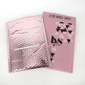 Grand emballage de <span class=keywords><strong>produit</strong></span> protecteur durable Sac d'expédition à bulles en poly Sacs d'expédition à bulles roses personnalisés avec logo - Product Image 1