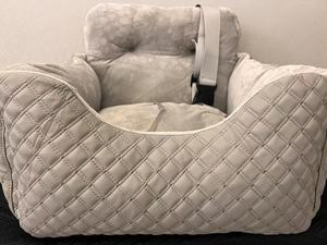 Asiento de cuero PU personalizado para perros, elevador de mascotas, resistente al agua, cama de viaje de lujo, bolsa transportadora - Product Image 4