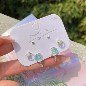 Set <span class=keywords><strong>de</strong></span> Aretes <span class=keywords><strong>de</strong></span> Estrella, Luna y Planeta con Piedra Lunar, Lindos Aretes Combinados <span class=keywords><strong>de</strong></span> <span class=keywords><strong>Panda</strong></span> y Mariposa Esmaltados, Múltiples Pares <span class=keywords><strong>de</strong></span> Joyería para Uso Diario <span class=keywords><strong>de</strong></span> Niñas - Product Image 3