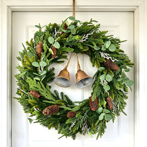 <span class=keywords><strong>Couronne</strong></span> de Noël de 24 pouces (60 cm) avec des pommes de pin, <span class=keywords><strong>couronne</strong></span> artificielle en cèdre et en feuilles persistantes <span class=keywords><strong>pour</strong></span> la <span class=keywords><strong>porte</strong></span> d'entrée - Product Image 1
