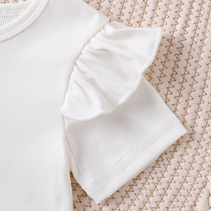Conjunto de ropa para niñas pequeñas <span class=keywords><strong>con</strong></span> volantes, <span class=keywords><strong>falda</strong></span> <span class=keywords><strong>con</strong></span> tirantes y estampado floral, <span class=keywords><strong>con</strong></span> diadema <span class=keywords><strong>con</strong></span> lazo - Product Image 3