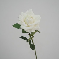 Bunga buatan pelembap Ranunculus Rose Peony untuk interior rumah pesta dekorasi pernikahan