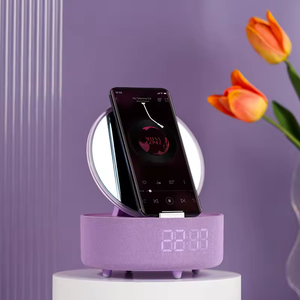 مرآة تجميل كهربائية 5 في 1 مع إضاءة LED ومكبر صوت لاسلكي بتقنية البلوتوث وساعة LED وشاحن لاسلكي 15 واط مع حامل للهاتف المحمول - Product Image 2