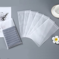 Sacs en plastique à fermeture éclair personnalisés imprimés pour petits bijoux, sacs givrés en forme d'os avec logos, mini-sacs refermables pour boucles d'oreilles et lunettes