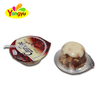 Grande tasse de chocolat avec biscuit, bonbons personnalisés